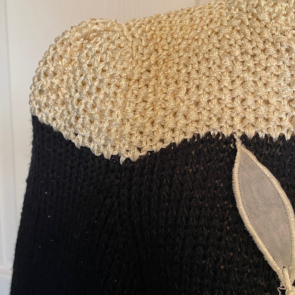 Vintage Nannell Black Cream V-Neck Embroidered Puff Shoulder Sweater Sz M - Picture 5 of 12